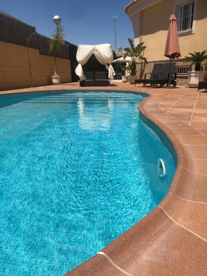 Vickys Villa Puerto Marino Exterior photo